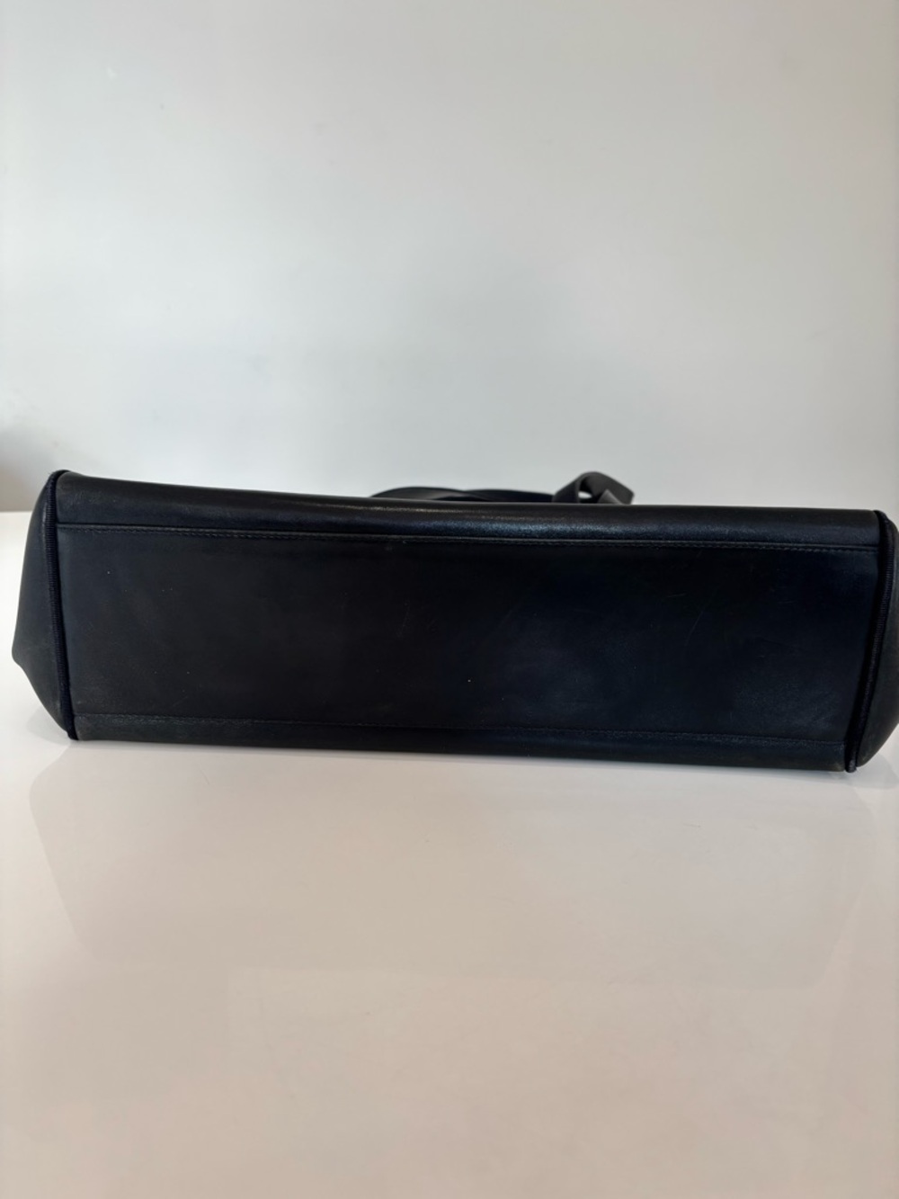 Salvatore Ferragamo Navy Leather Vara Bow Tote Bag Gancini Gold Hardware Italy - Picture 6 of 8